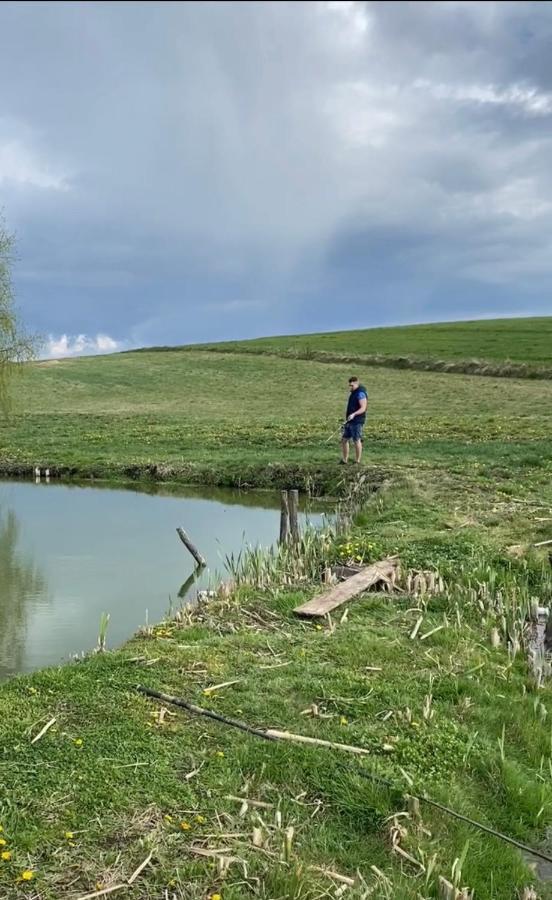 Agroturystyka Nad Jeziorem Silickim Ilinscy Silice Buitenkant foto